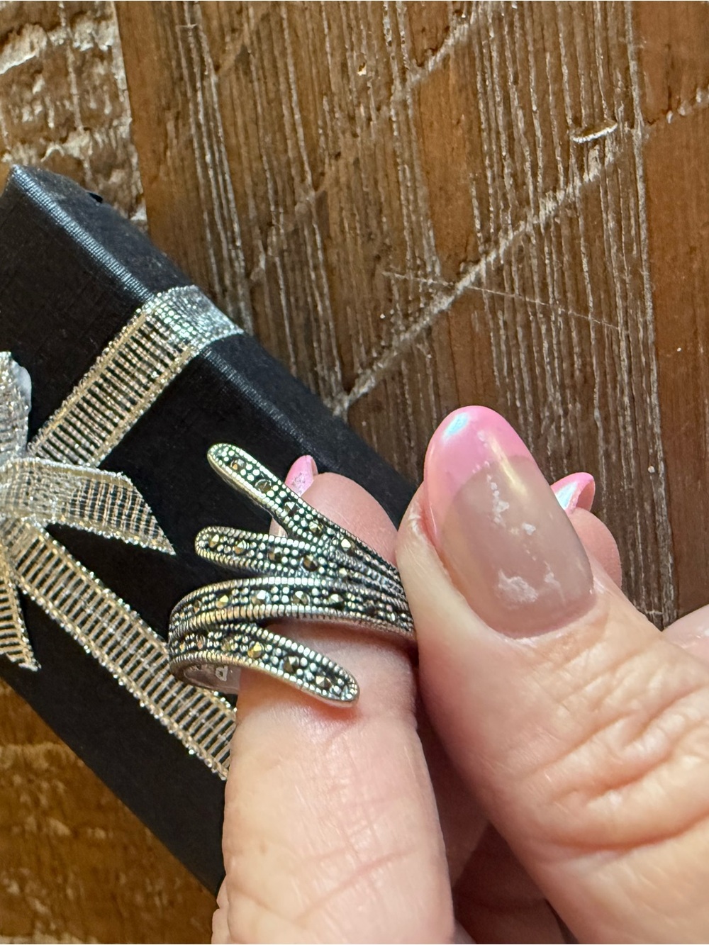 Sterling Silver Marcasite Wrap-Style Ring in Silver Size 8 - Picture 3 of 6